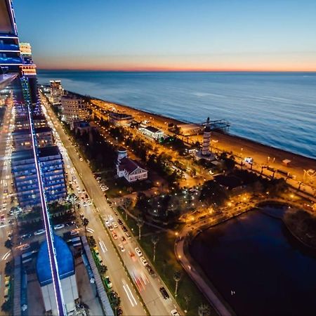 Royal Sea Breeze Apartments Batumi Exterior photo