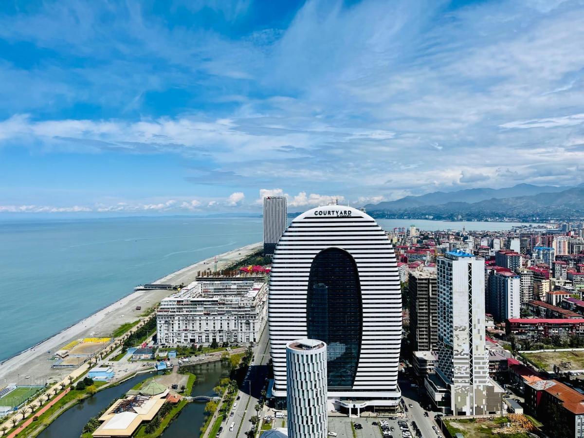 Royal Sea Breeze Apartments Batumi Exterior photo